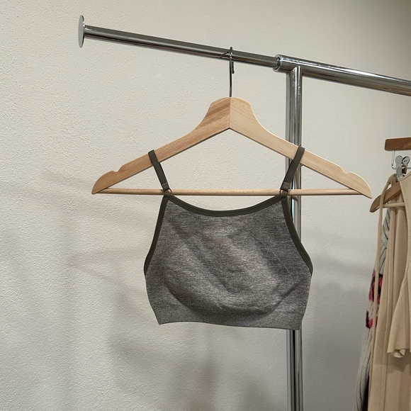 Gymshark Sports Bra - Picture 2 of 2